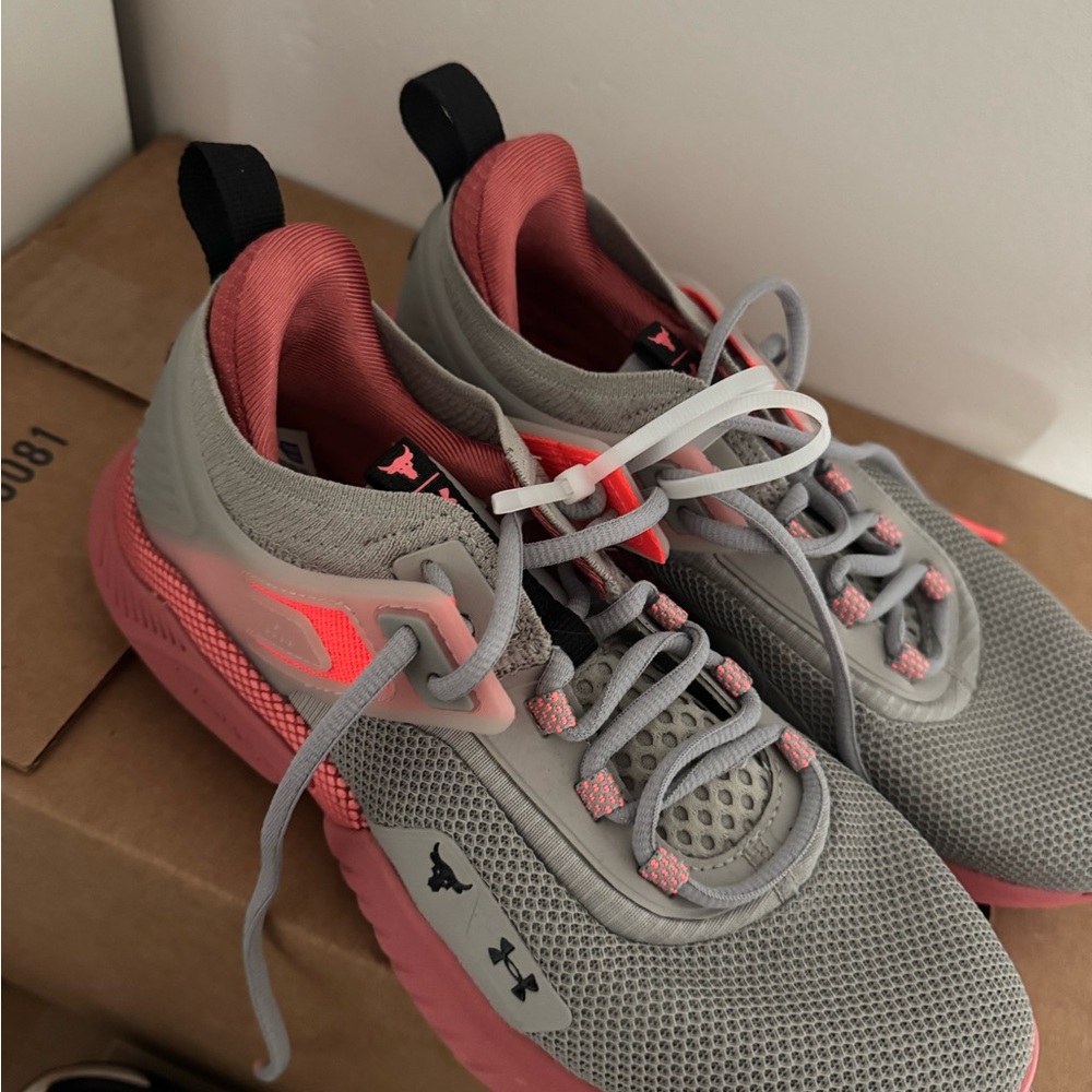 NEW Under Armour Orange/Gray Running Shoes! Size 8.5 Womens!